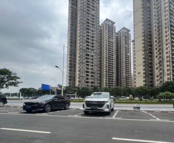 蓝电E5爆火有理由;车主都说:买插混就要买得省更要用得省